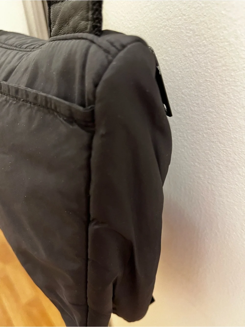 Reaction Kenneth Cole Black Quilted Messenger Bag